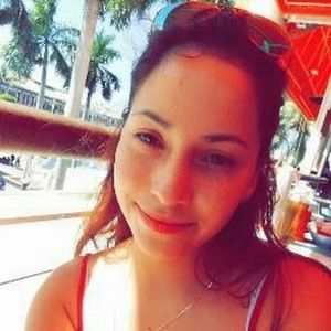 Meet your Posher, Daniela